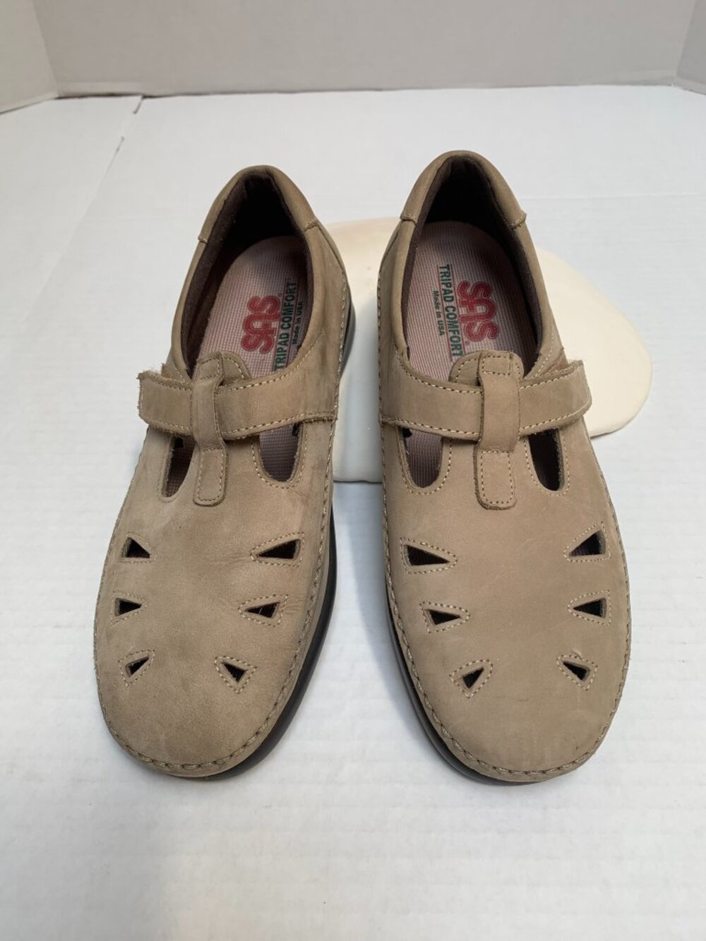 SAS Roamer Beige-Tan Suede Size 8.5 Wide Slip on Loafer Shoe
